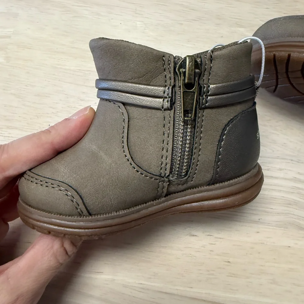 New! Stride Rite Shania taupe boots